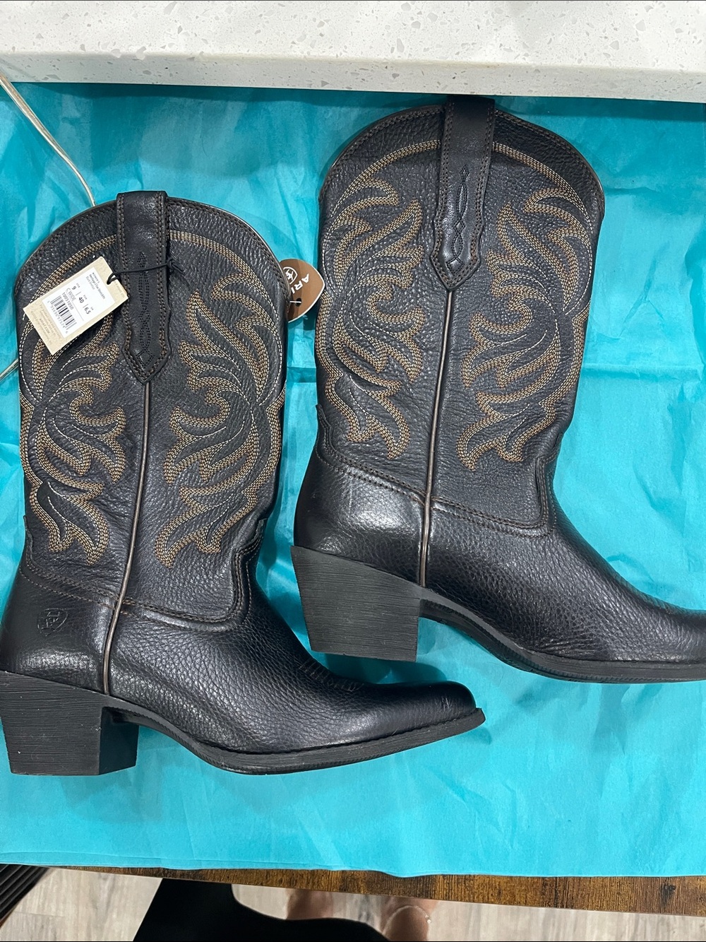 Ariat Black Leather Women’s Heritage J Toe Stretch Fit Boot